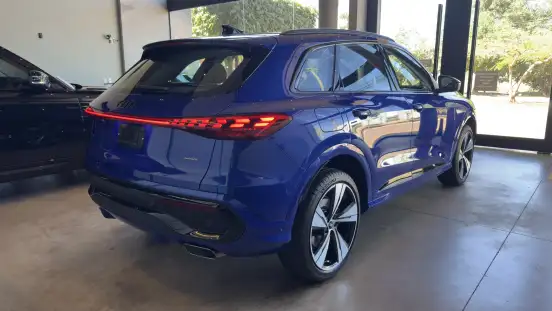AUDI-Q5-2025