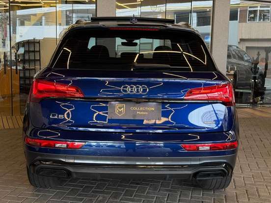 AUDI-Q5-2021