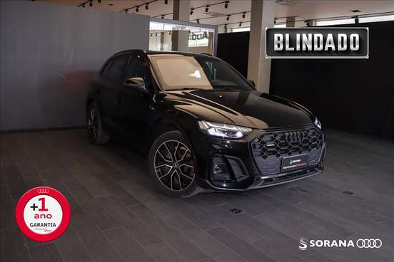AUDI-Q5-2022