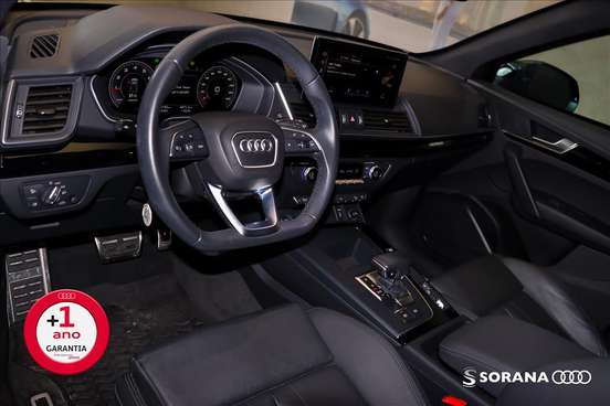 AUDI-Q5-2022