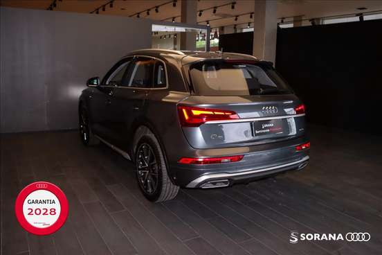 AUDI-Q5-2024