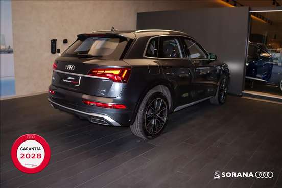 AUDI-Q5-2024