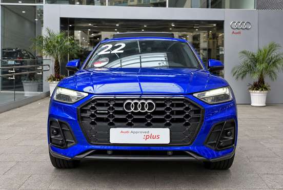 AUDI-Q5-2022
