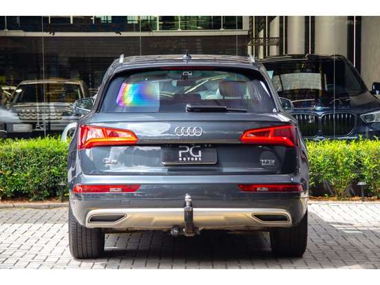 AUDI-Q5-2017
