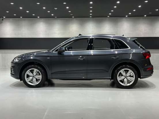 AUDI-Q5-2.0 TFSI GASOLINA PRESTIGE PLUS S TRONIC AUDI-Q5-2020