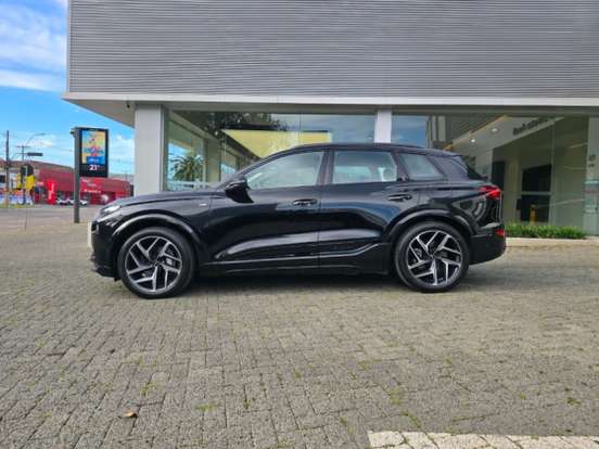 AUDI-Q6 E-TRON-2026