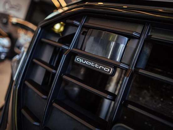 AUDI-Q8-3.0 TFSI GASOLINA PERFORMANCE BLACK QUATTRO TIPTRONIC AUDI-Q8-2023