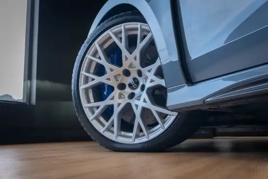AUDI-RS3-2025