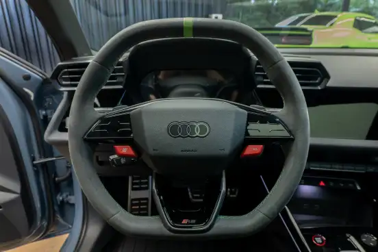 AUDI-RS3-2025