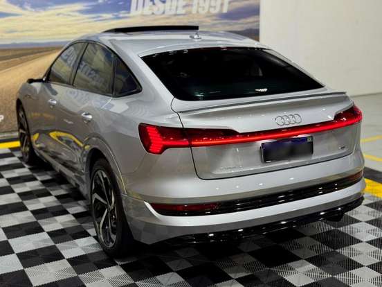 AUDI-E-TRON-ELÉTRICO SPORTBACK PERFORMANCE QUATTRO AUDI-E-TRON-2022