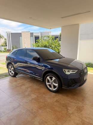 AUDI-Q3-2022