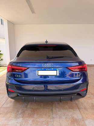 AUDI-Q3-2022