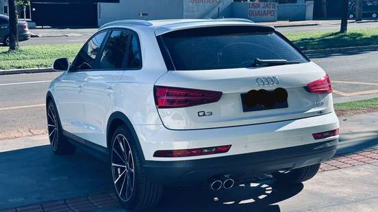 AUDI-Q3-2015