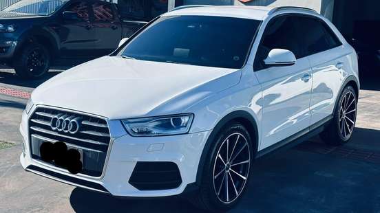 AUDI-Q3-2015