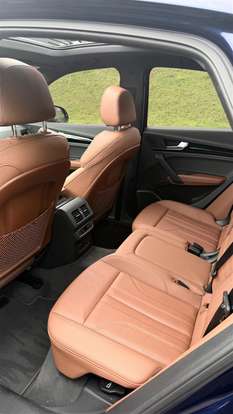 AUDI-Q5-2022