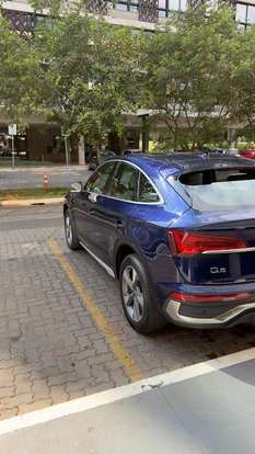AUDI-Q5-2023