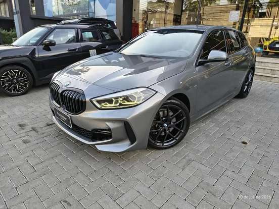 BMW-118i-2023