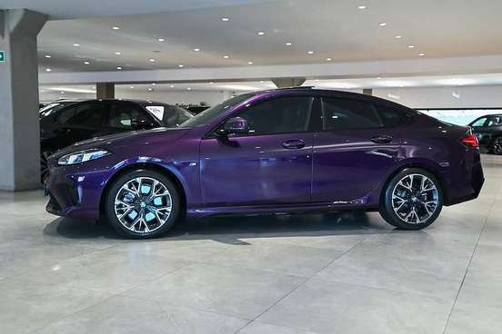 BMW-220i-2025