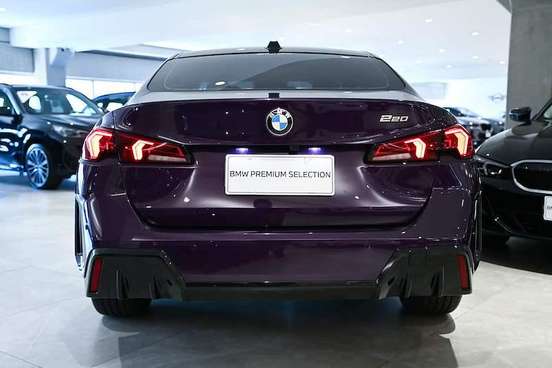 BMW-220i-2025