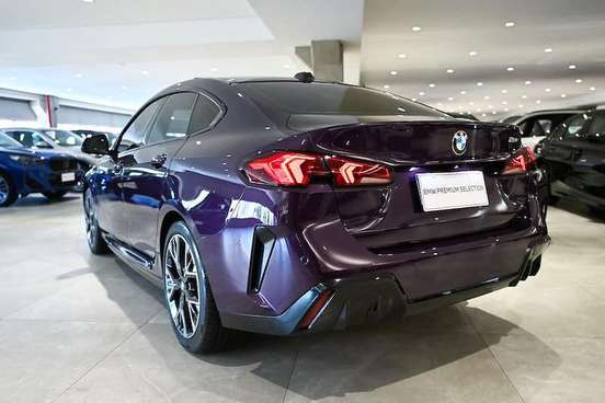 BMW-220i-2025