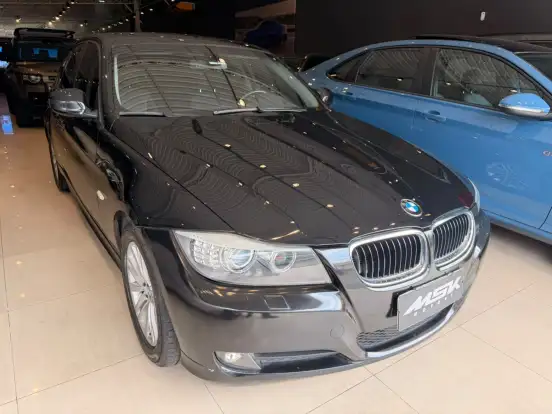 BMW-320i-2.0 16V GASOLINA 4P AUTOMÁTICO BMW-320i-2008