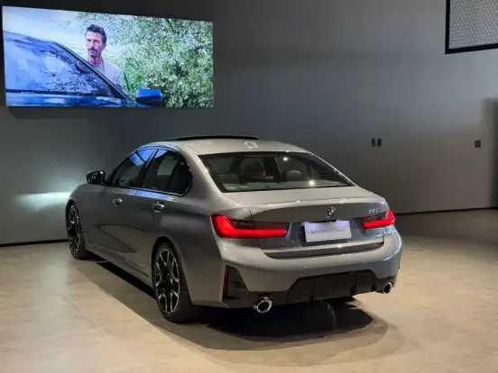 BMW-320i-2025