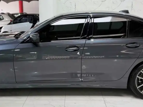 BMW-320i-2.0 16V TURBO GASOLINA SPORT AUTOMÁTICO BMW-320i-2019