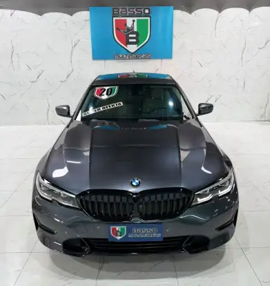 BMW-320i-2019