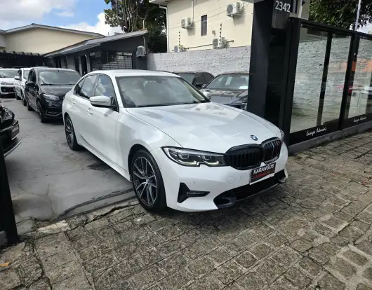 BMW-320i-2019