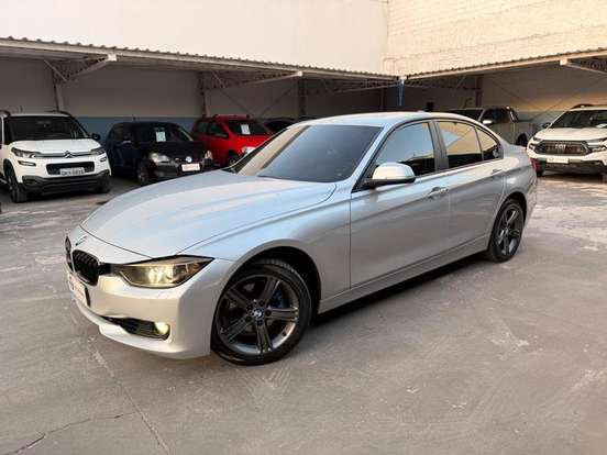 BMW-320i-2014