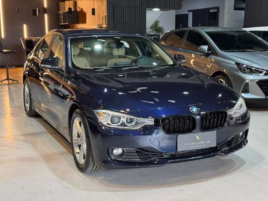 BMW-320i-2013