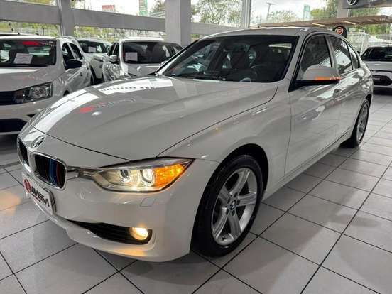 BMW-320i-2013