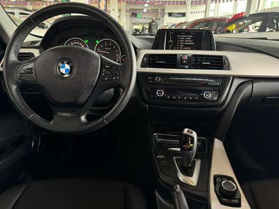 BMW-320i-2.0 16V TURBO ACTIVE FLEX 4P AUTOMÁTICO BMW-320i-2013