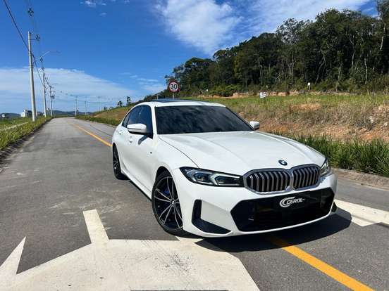 BMW-320i-2024