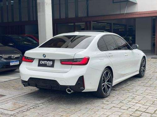 BMW-320i-2024