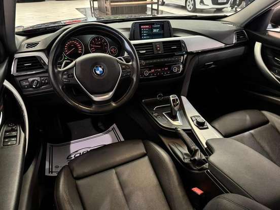BMW-320i-2018