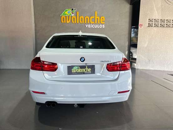 BMW-328i-2013