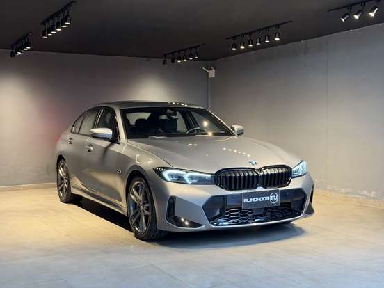 BMW-330e-2.0 16V TURBO HÍBRIDO M SPORT AUTOMÁTICO BMW-330e-2023