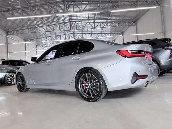 BMW-330i-2.0 16V TURBO GASOLINA SPORT AUTOMÁTICO BMW-330i-2019