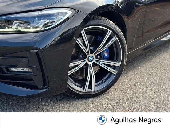 BMW-420i-2022