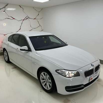 BMW-528i-2013