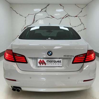 BMW-528i-2013