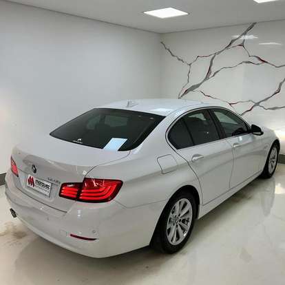 BMW-528i-2013