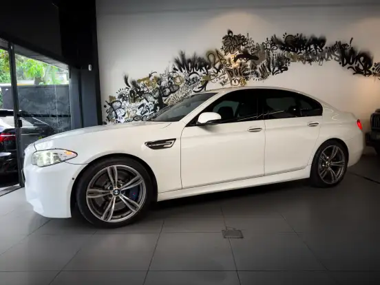 BMW-M5-2012
