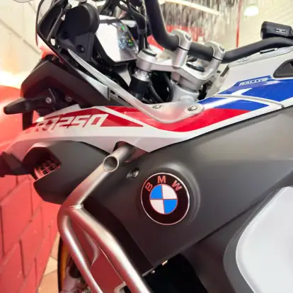 BMW-R 1250 GS ADVENTURE PREMIUM RALLYE BMW-R 1250 GS ADVENTURE PREMIUM RALLYE-2022