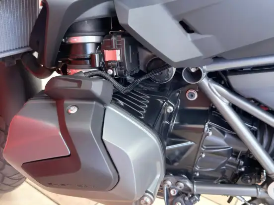 BMW-R 1250 GS PREMIUM TRIPLE BLACK BMW-R 1250 GS PREMIUM TRIPLE BLACK-2022