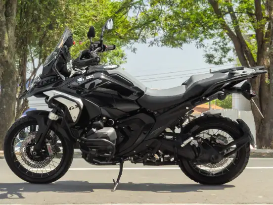 BMW-R 1300 GS TRIPLE BLACK BMW-R 1300 GS TRIPLE BLACK-2024