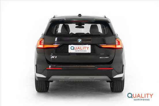 BMW-X1-2023