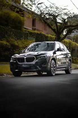 BMW-X1-2021