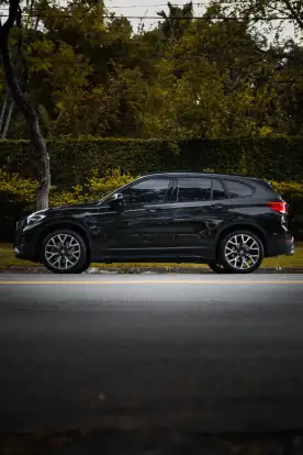BMW-X1-2021